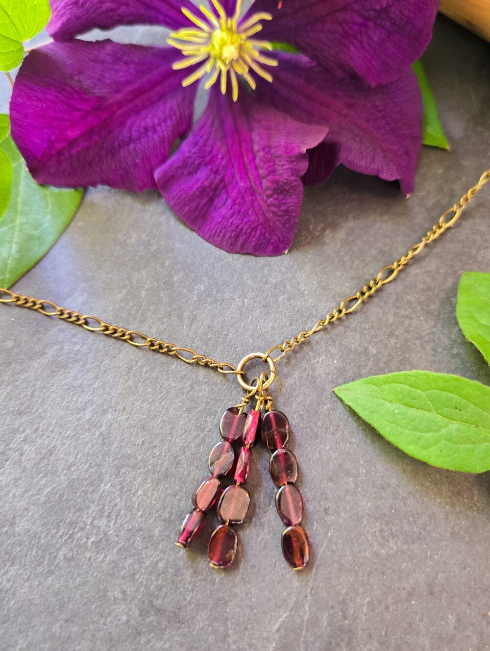 NWT Artisan-Made Triple Garnet Pendant Necklace
